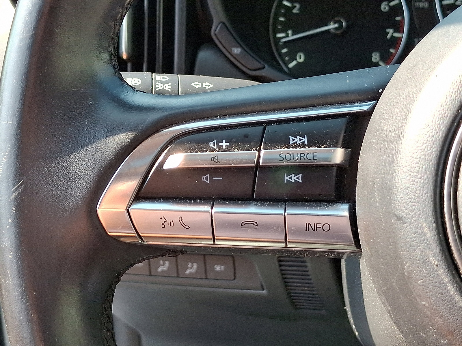 Used 2023 MAZDA CX-50 AWD 2.5 S w/ Cargo Package image 22