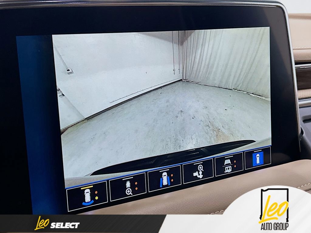 Used 2022 Chevrolet Tahoe Premier w/ Premium Package image 14