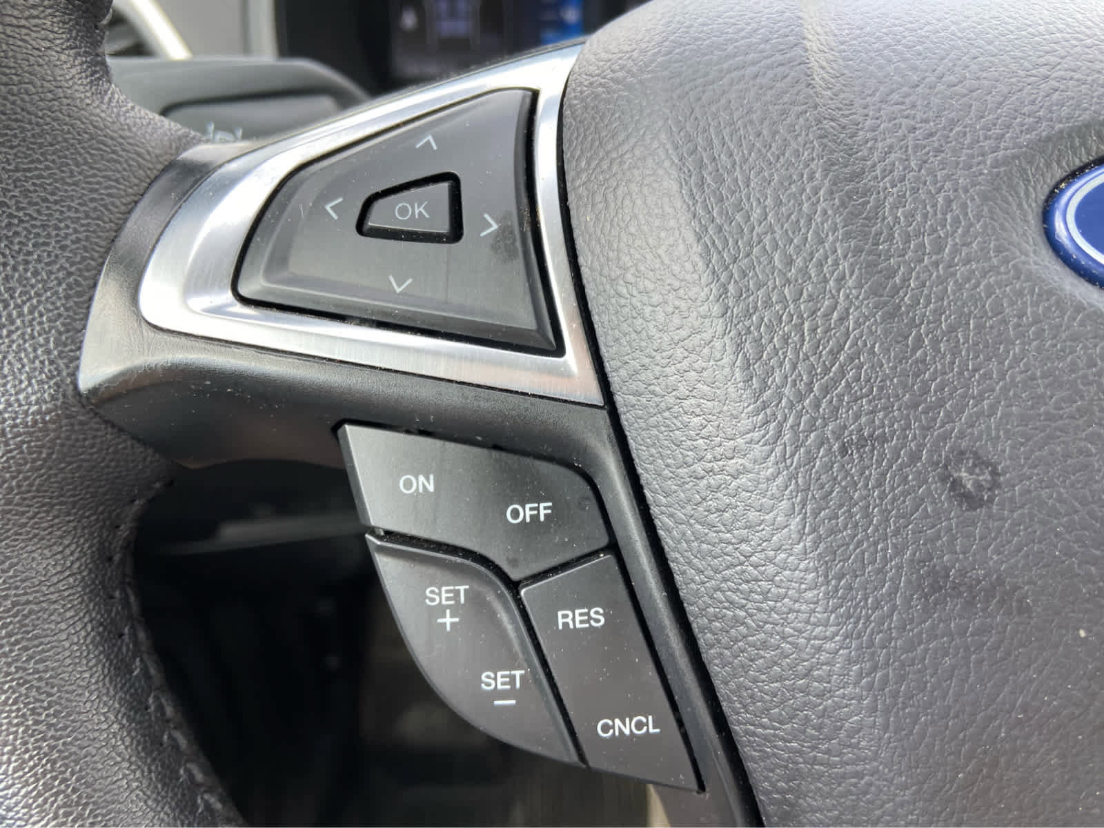 Used 2024 Ford Edge SEL w/ Convenience Package image 21