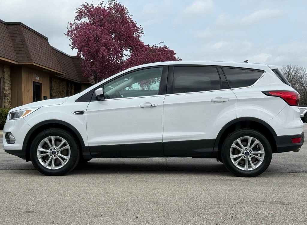 Used 2019 Ford Escape SE AWD/4WD image 2