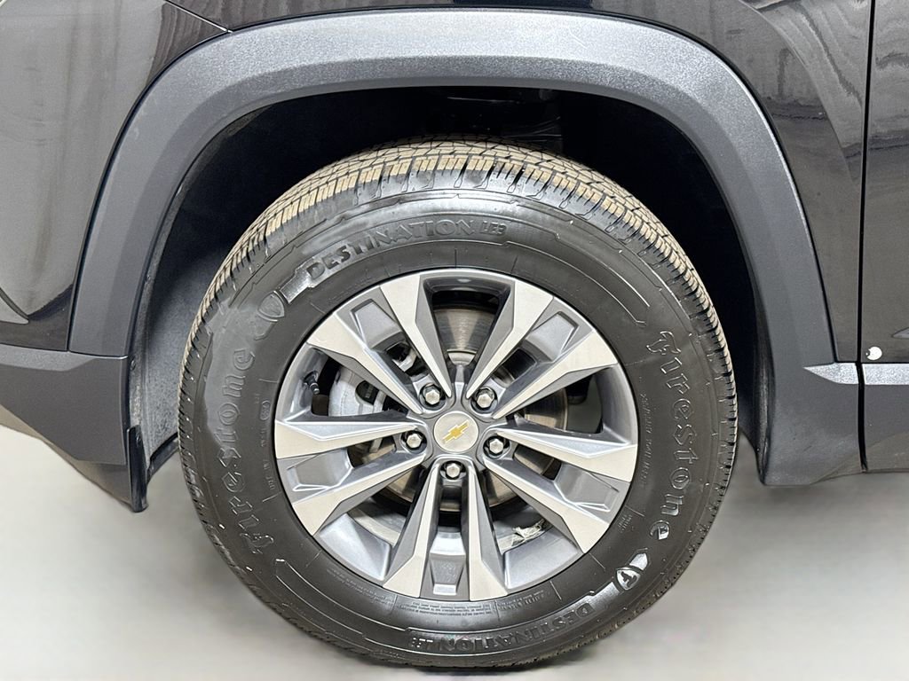 Used 2025 Chevrolet Equinox LT w/ Convenience Package II image 29