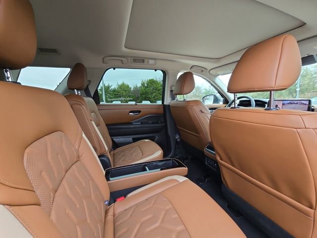 New 2026 Nissan Pathfinder Platinum image 28