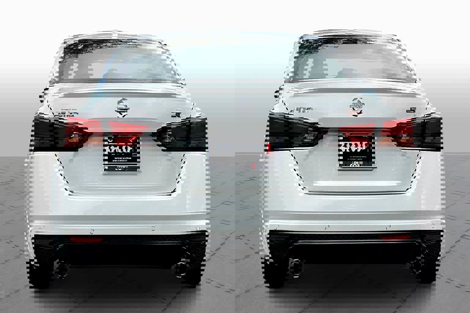 New 2025 Nissan Altima 2.5 SR image 4