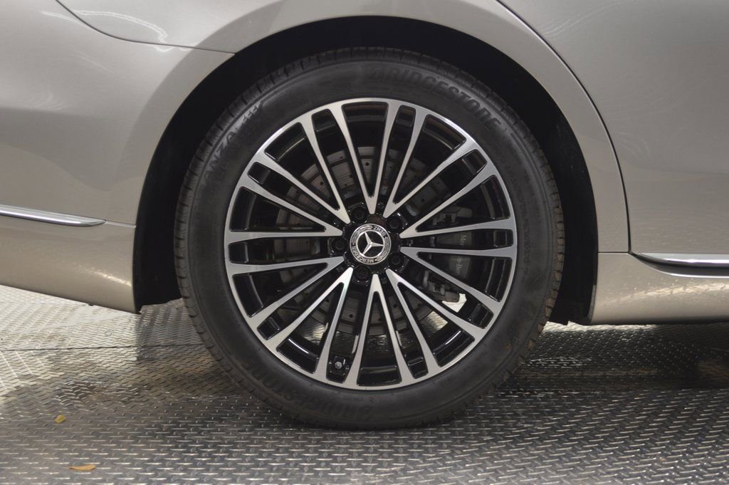 Used 2024 Mercedes-Benz S 580e 4MATIC Sedan image 15