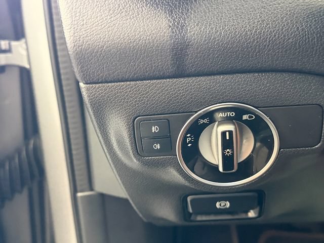 Used 2018 Mercedes-Benz GLA 250 image 26