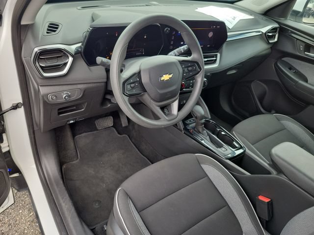 Certified 2025 Chevrolet TrailBlazer LT AWD/4WD image 21