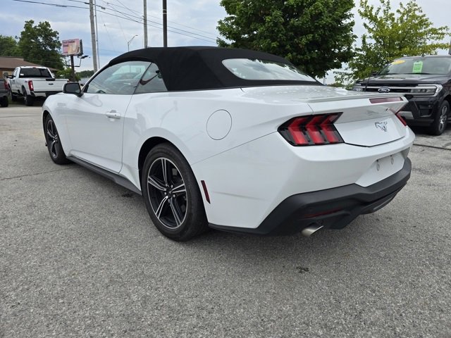 Used 2024 Ford Mustang Premium image 5