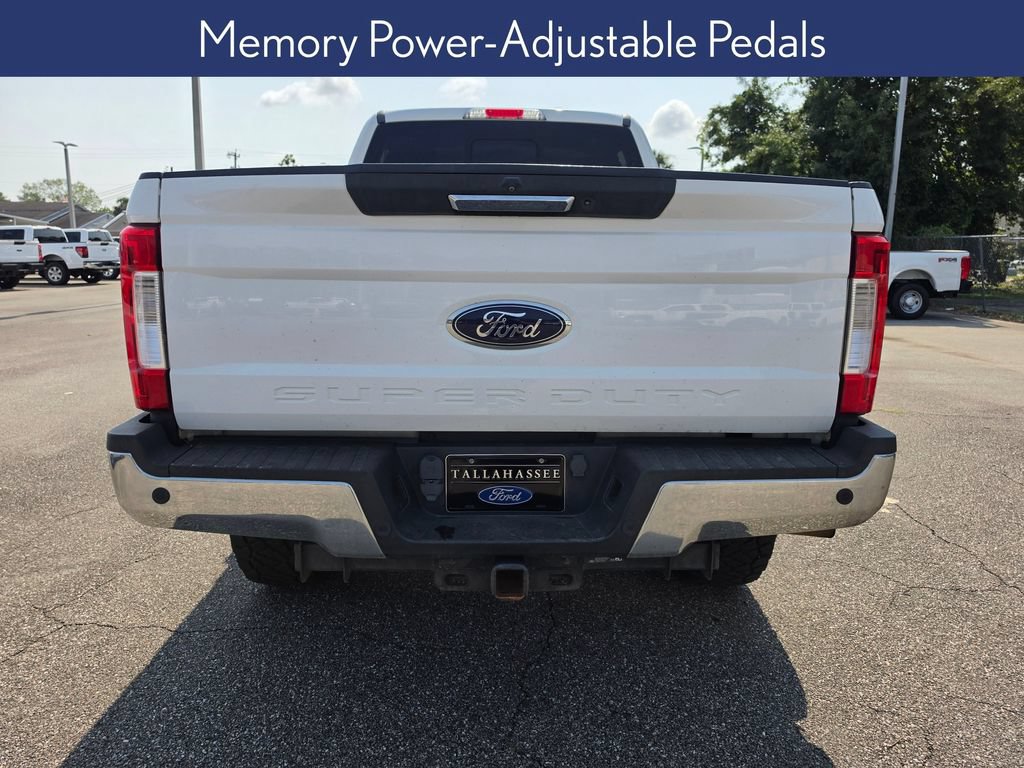Used 2017 Ford F250 Lariat w/ Lariat Value Package AWD/4WD image 8