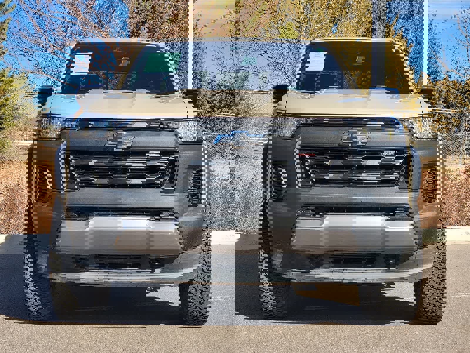 Used 2024 Chevrolet Colorado Trail Boss w/ Technology Package image 2