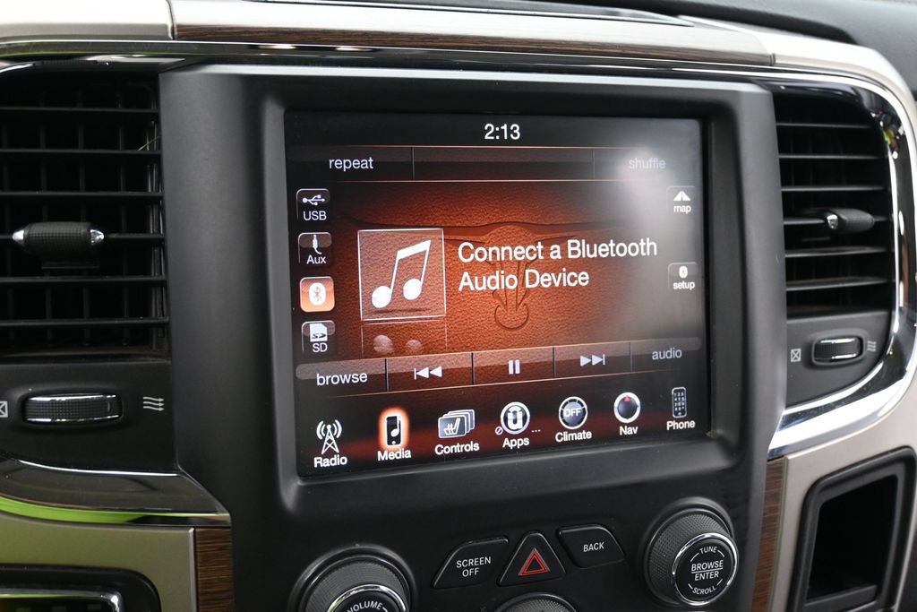 Used 2015 RAM 1500 Laramie w/ Convenience Group AWD/4WD image 10