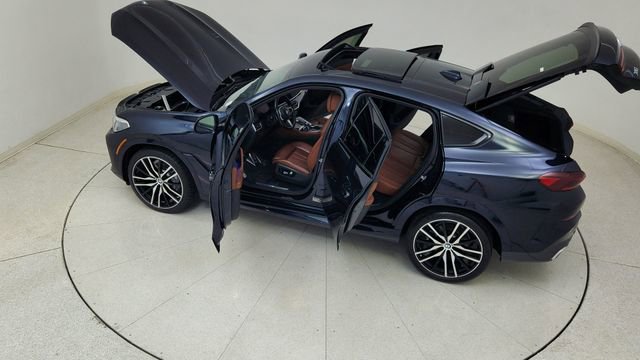 Used 2022 BMW X6 xDrive40i w/ Executive Package image 88