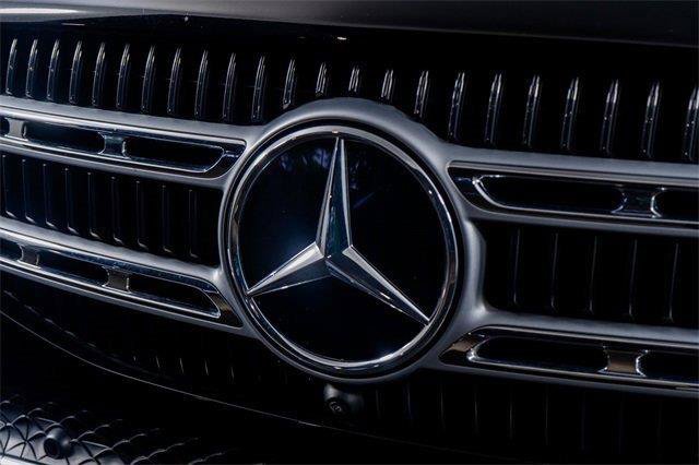Used 2024 Mercedes-Benz GLE 450 4MATIC w/ Winter Package image 26