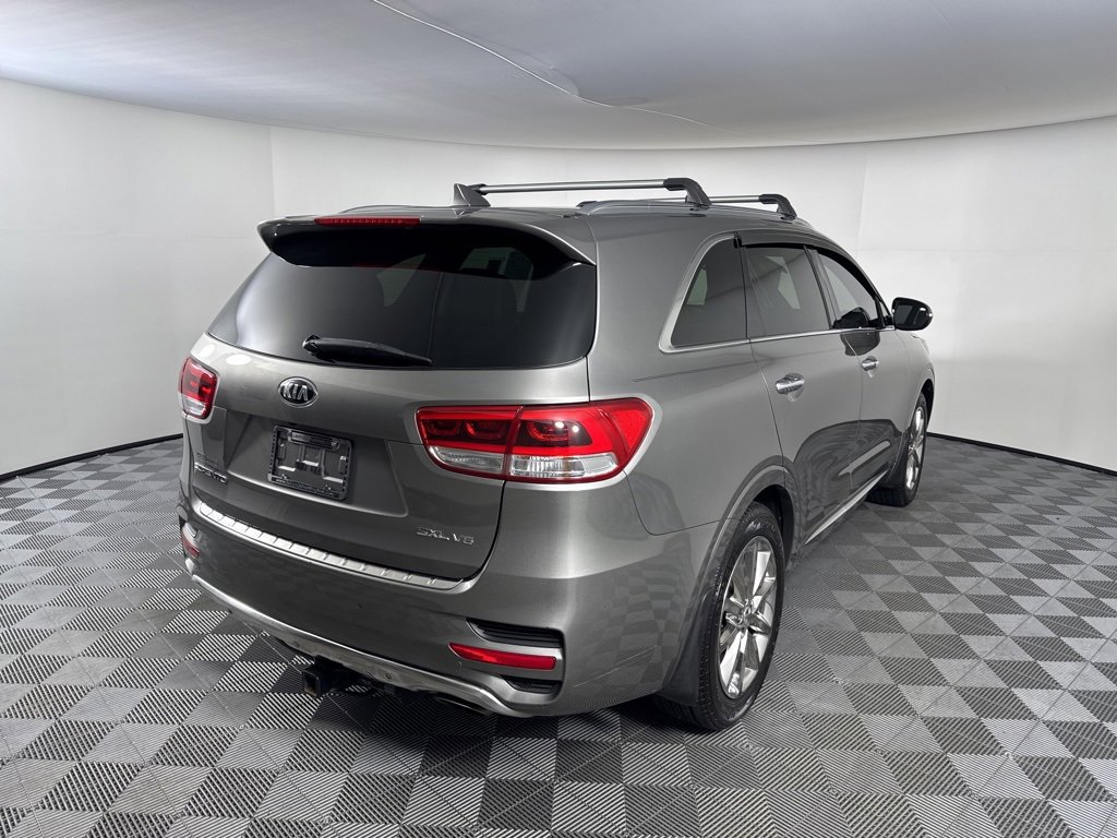 Used 2017 Kia Sorento SX image 5