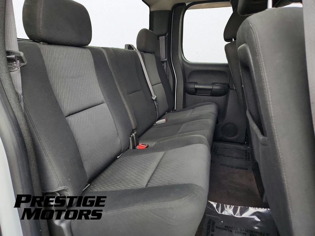 Used 2013 Chevrolet Silverado 2500 LT w/ Interior Plus Package AWD/4WD image 22