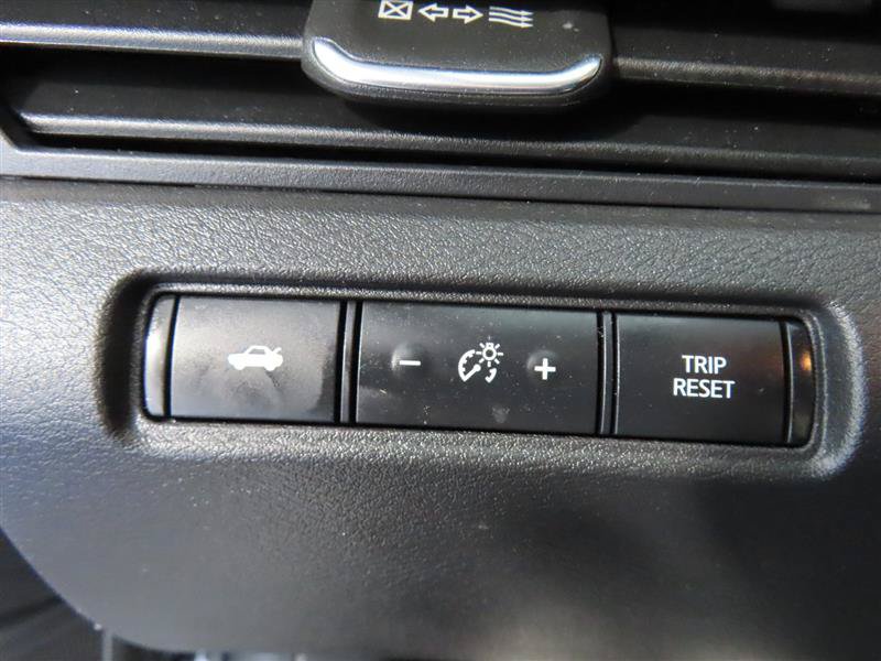 Used 2024 Nissan Altima 2.5 S FWD image 13