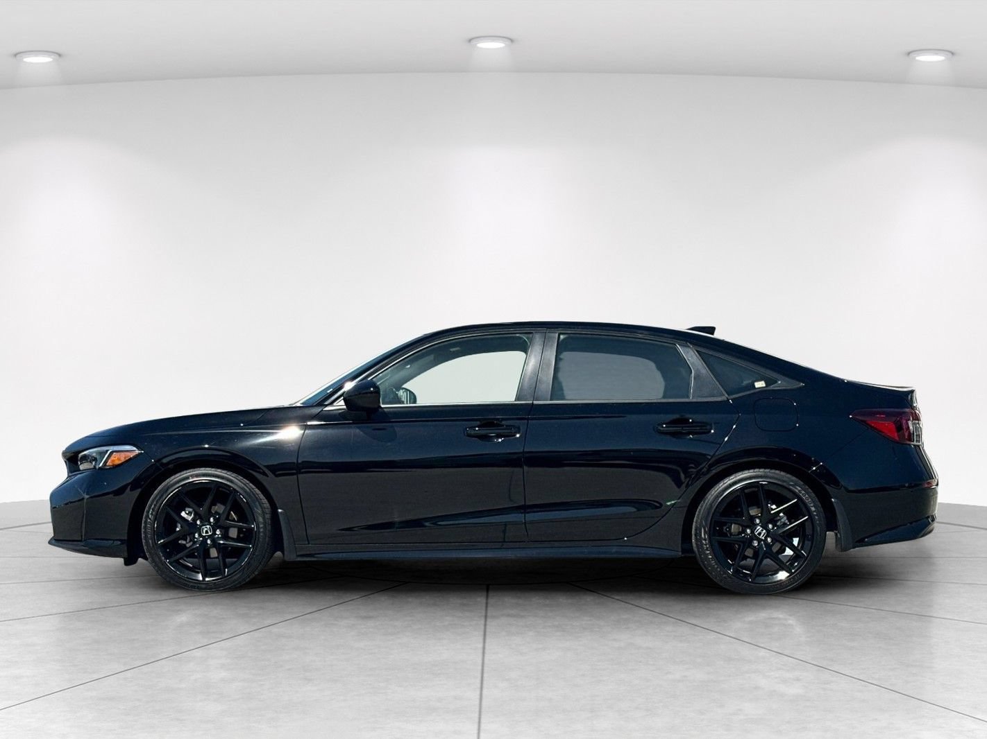 Used 2025 Honda Civic Sport image 3