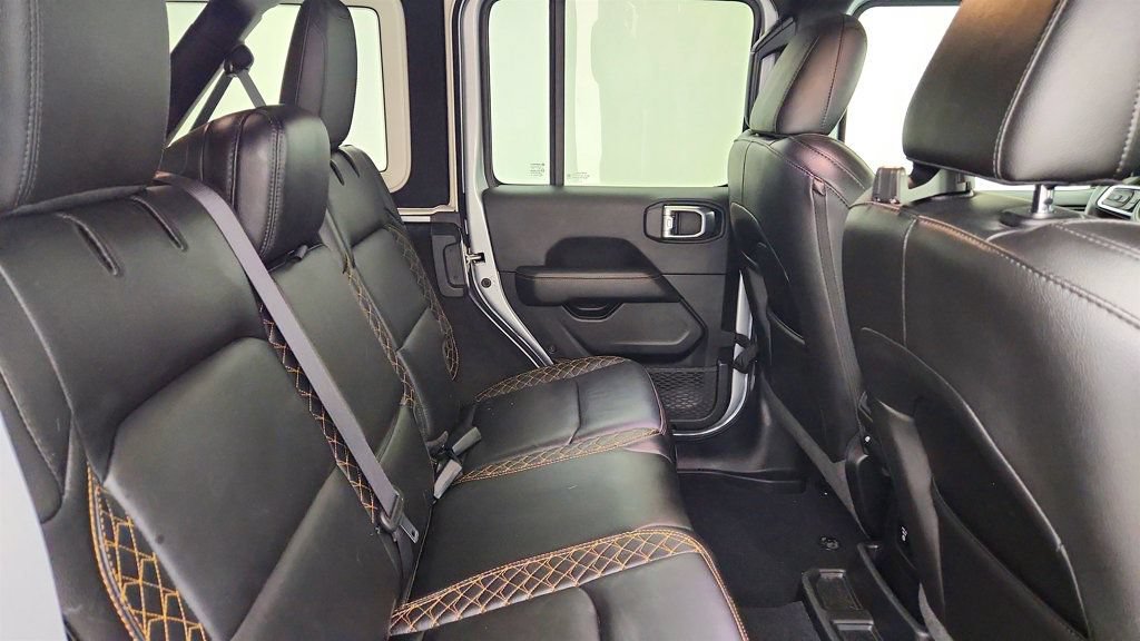 Used 2022 Jeep Wrangler Unlimited Sahara AWD/4WD image 23