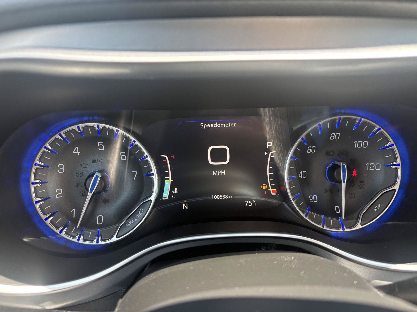Used 2018 Chrysler Pacifica Touring-L Plus w/ S Appearance Package FWD image 17