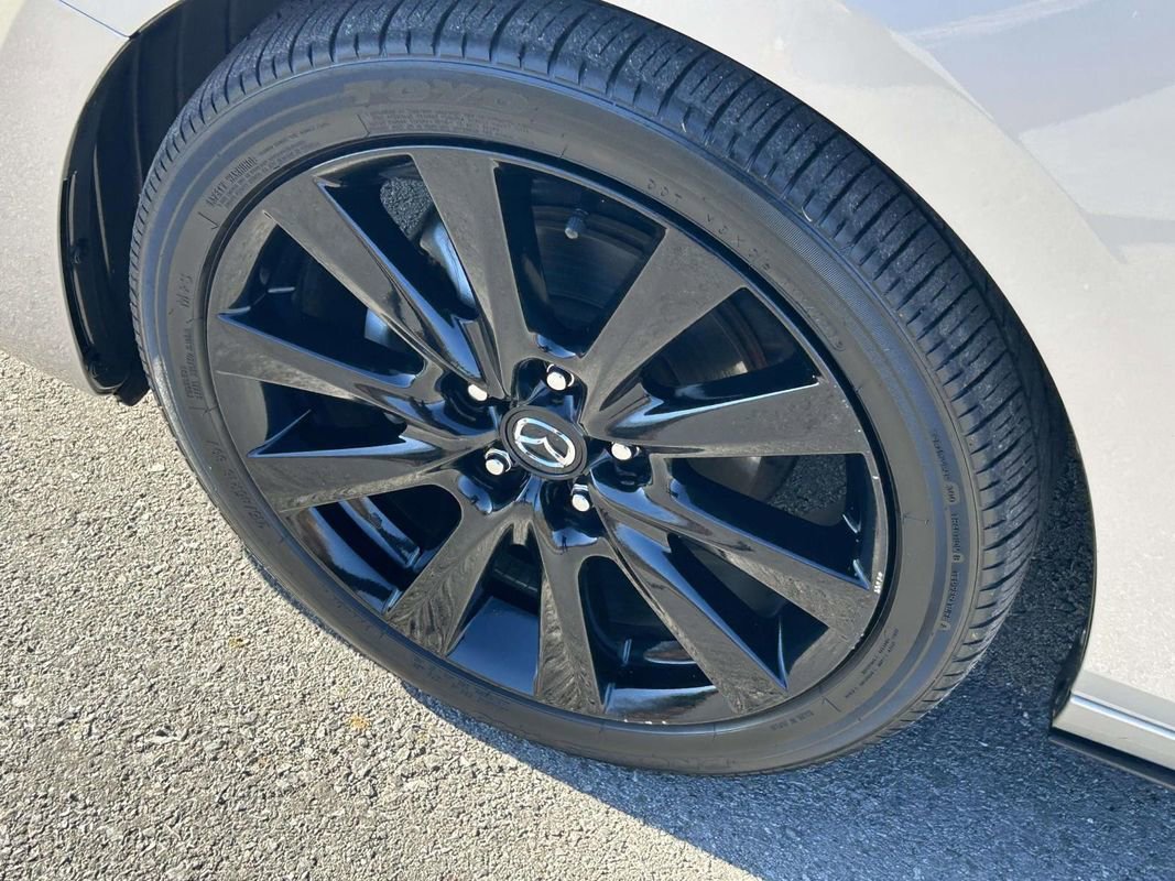 Used 2024 MAZDA MAZDA3 s image 9