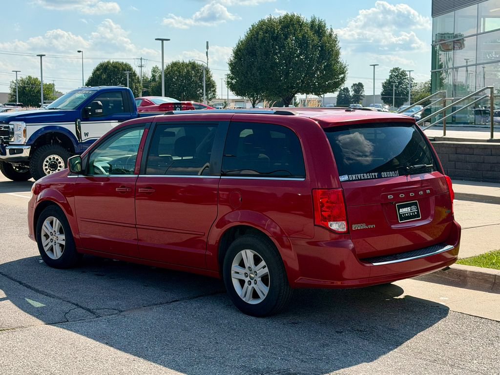 Used 2013 Dodge Grand Caravan Crew FWD image 4