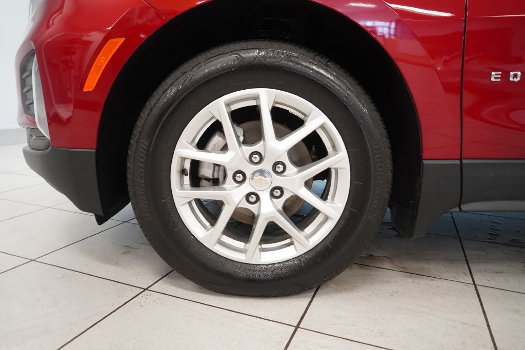 Used 2023 Chevrolet Equinox LT AWD/4WD image 10