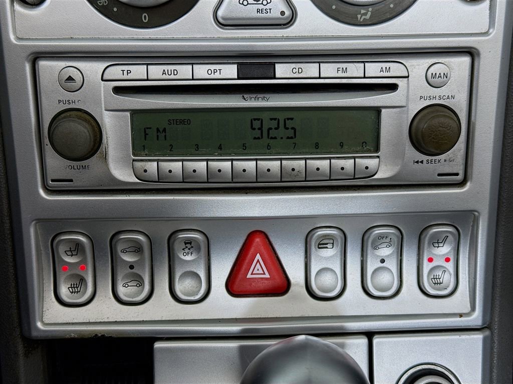 Used 2005 Chrysler Crossfire Limited image 13