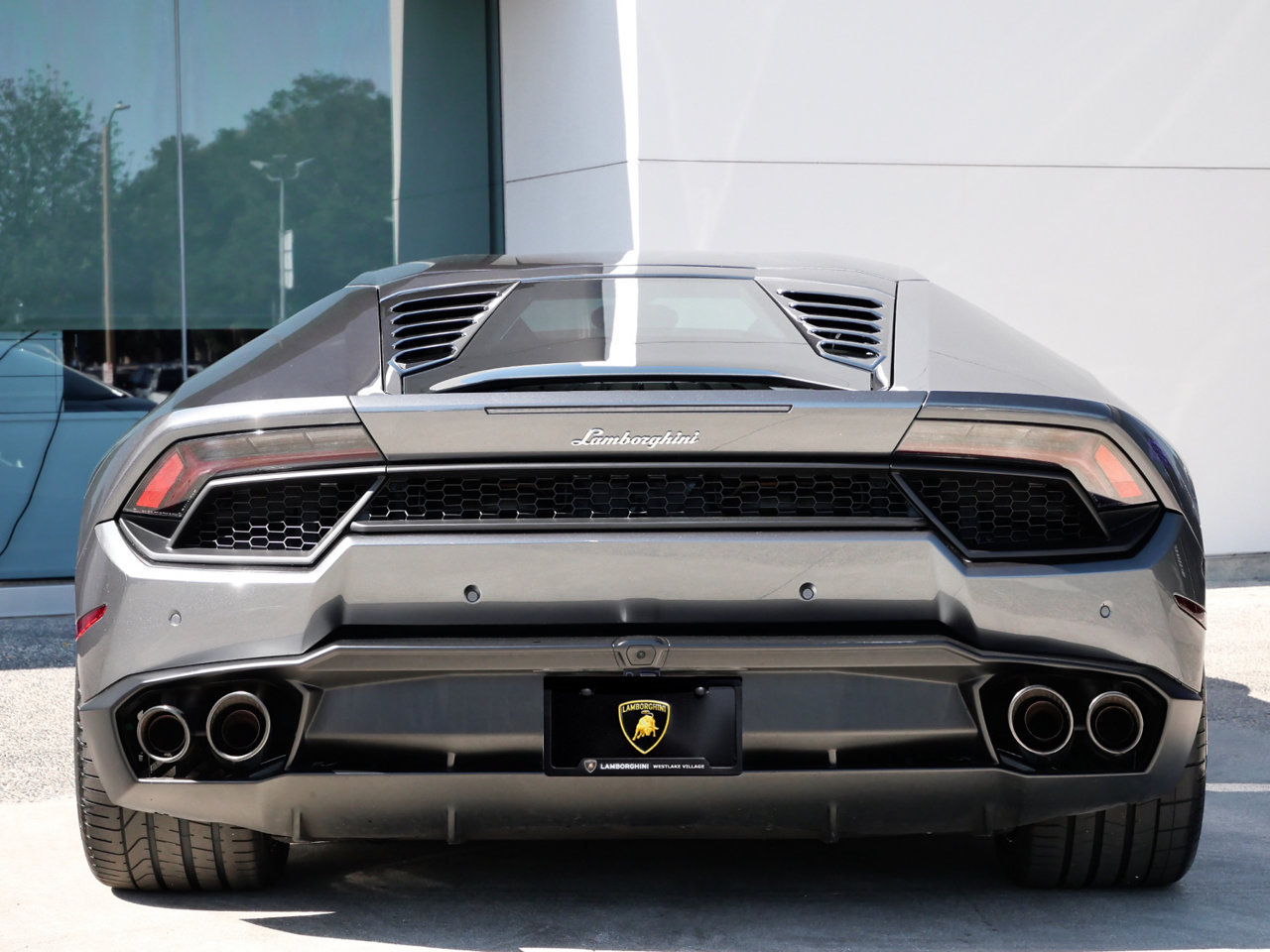 Used 2016 Lamborghini Huracan LP 580-2 RWD image 4