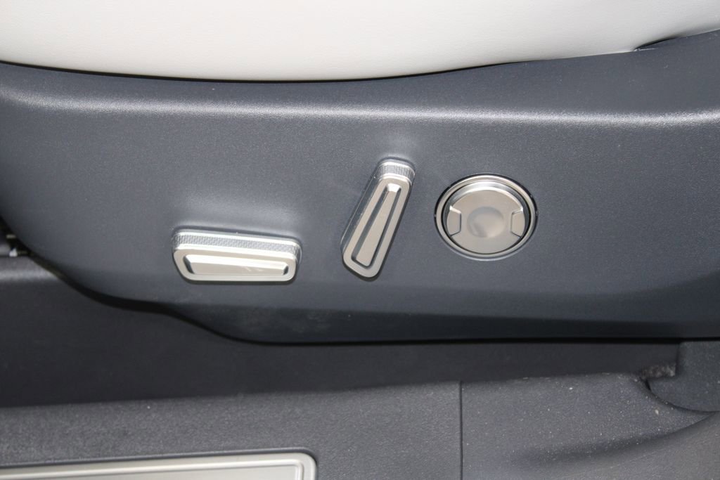 New 2026 Lincoln Nautilus Premier image 20