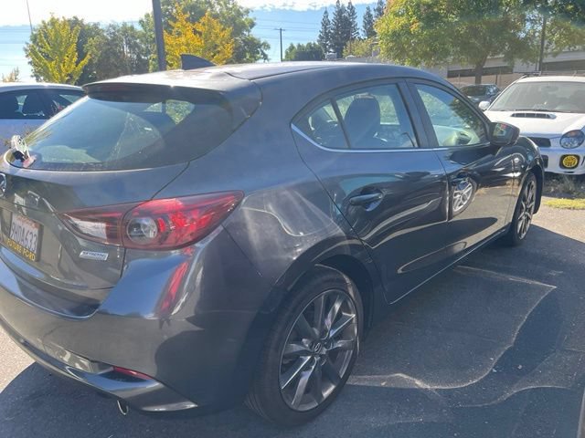 Used 2018 MAZDA MAZDA3 Touring FWD image 6