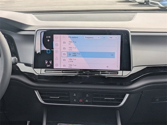 New 2026 Volkswagen Atlas Cross Sport SEL R-Line image 19