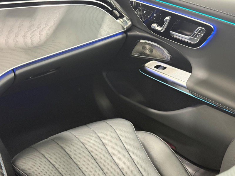 New 2027 Mercedes-Benz E 450 4MATIC Sedan image 9