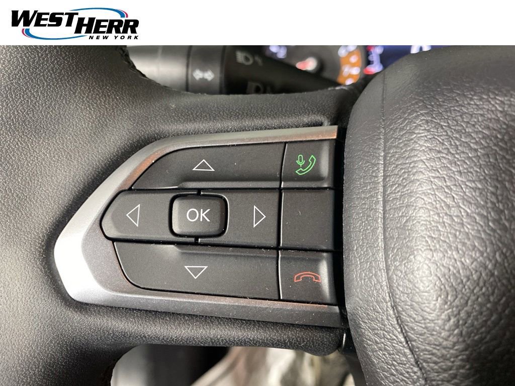 Used 2023 Jeep Compass Latitude w/ Convenience Group AWD/4WD image 11