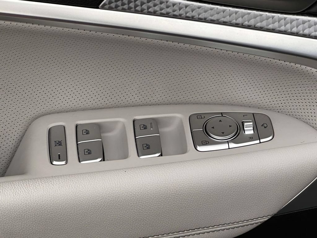 Used 2023 Genesis G70 2.0T w/ Sport Prestige Package AWD/4WD image 14