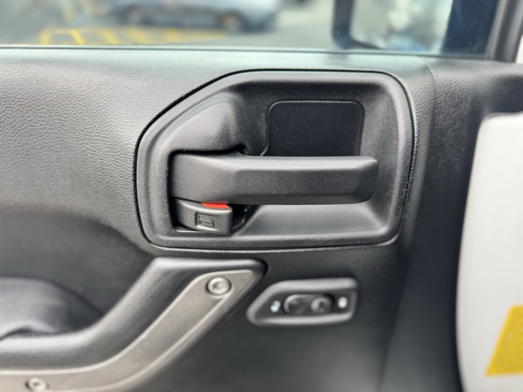 Used 2011 Jeep Wrangler Unlimited Sport image 21