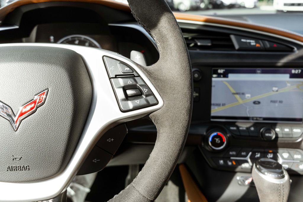 Used 2018 Chevrolet Corvette Stingray Convertible RWD image 24