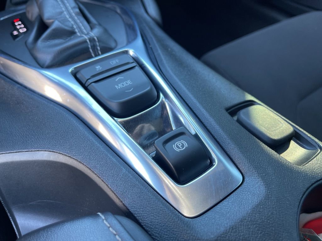 Certified 2022 Chevrolet Camaro LT w/ Technology Package image 25