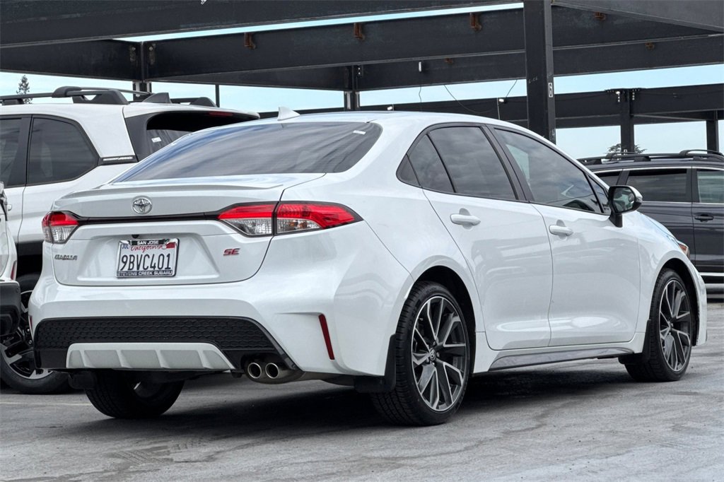 Used 2022 Toyota Corolla SE image 4