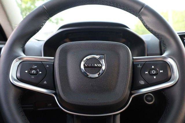 Used 2023 Volvo XC40 B5 Ultimate w/ Protection Package Premier AWD/4WD image 11
