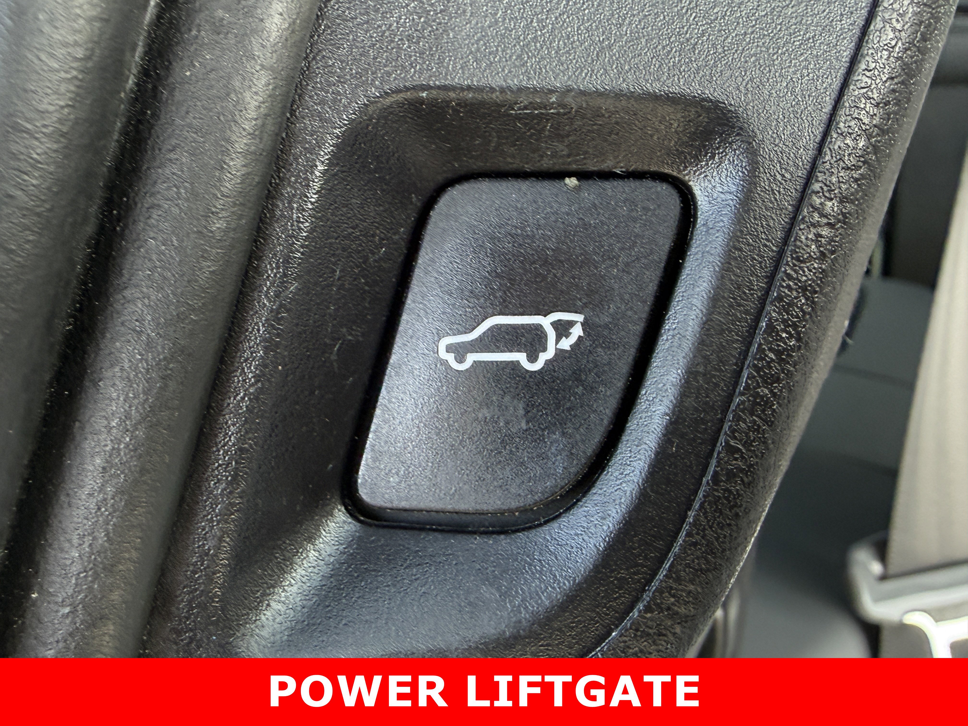 Used 2019 Toyota Sequoia Platinum w/ Four Season Floor Mat Package image 22