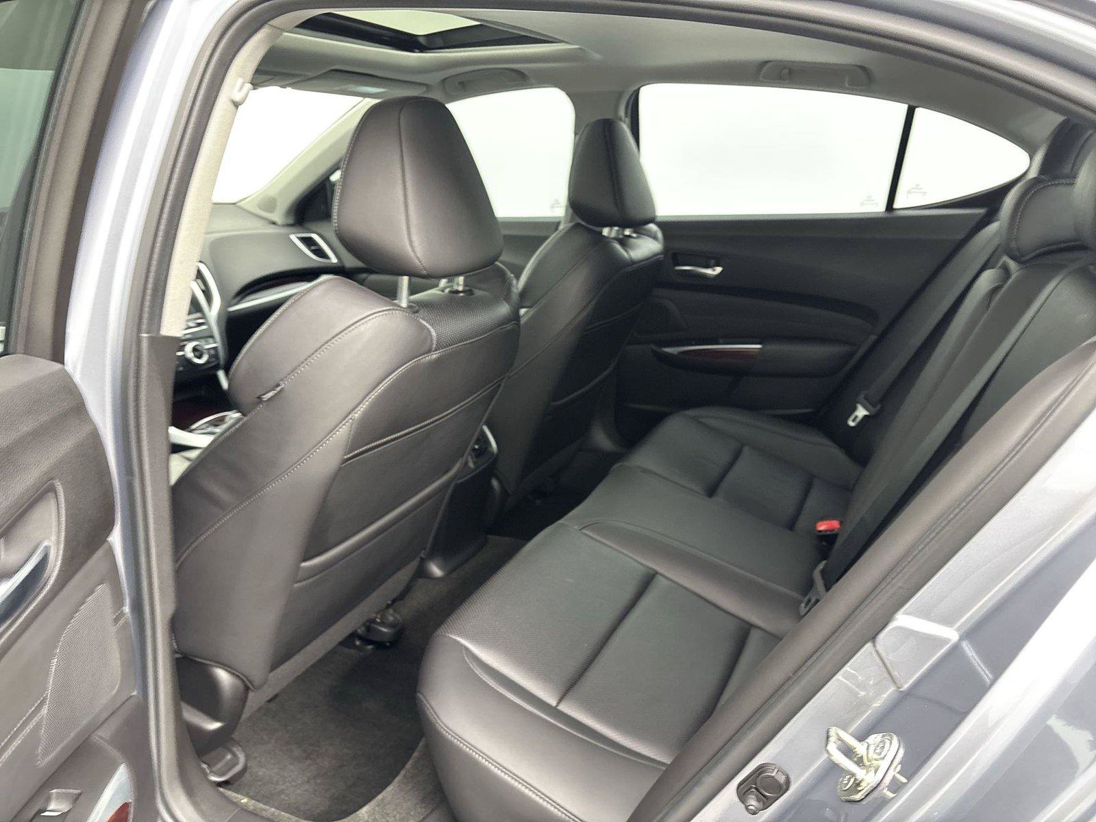 Used 2015 Acura TLX w/ Technology Package FWD image 29