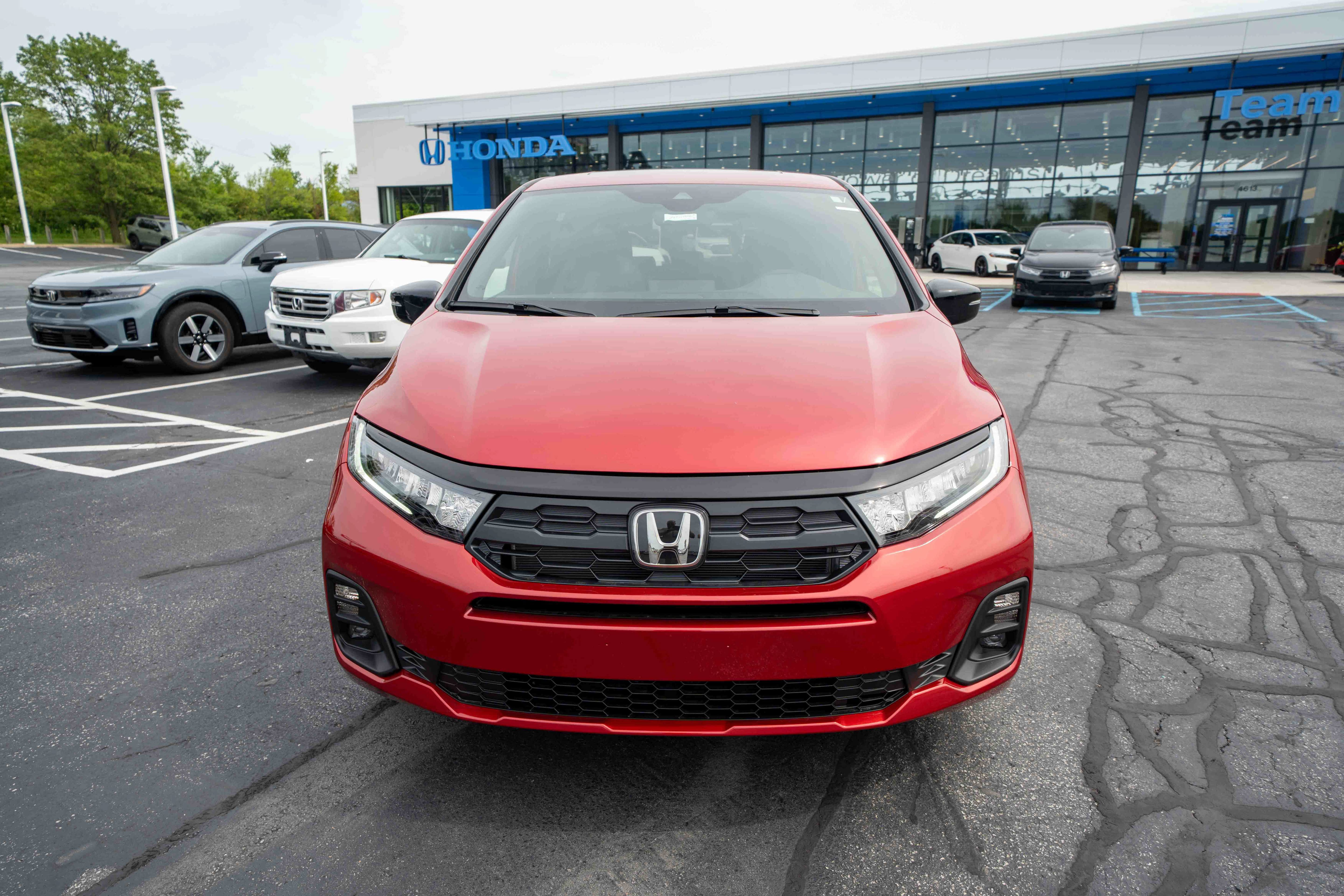 New 2026 Honda Odyssey Sport-L image 2