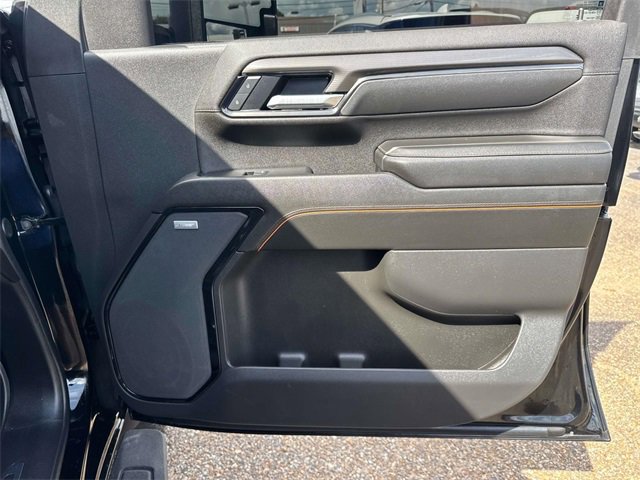 Used 2025 GMC Sierra 2500 AT4 w/ AT4 Premium Plus Package image 16