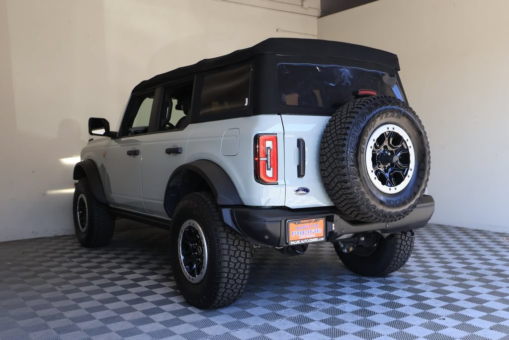 Used 2022 Ford Bronco Badlands AWD/4WD image 14