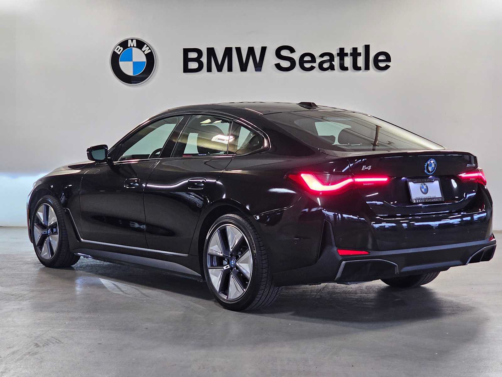 Certified 2023 BMW i4 eDrive35 w/ Premium Package RWD image 4