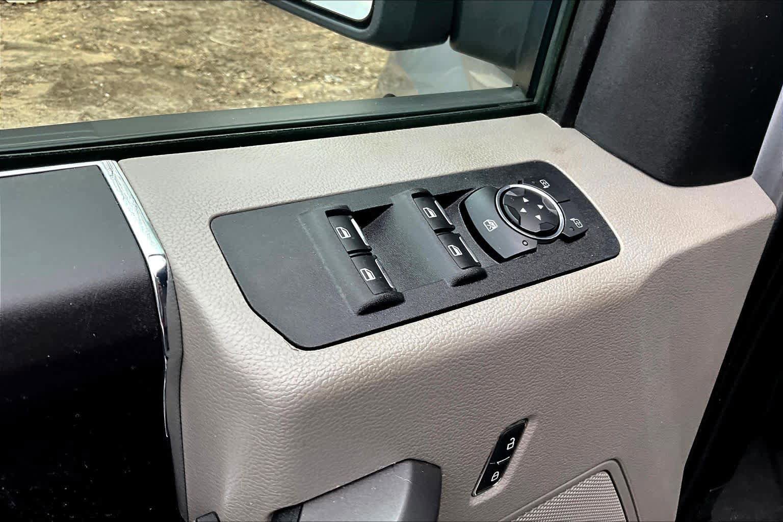 Used 2020 Ford F150 XLT AWD/4WD image 31