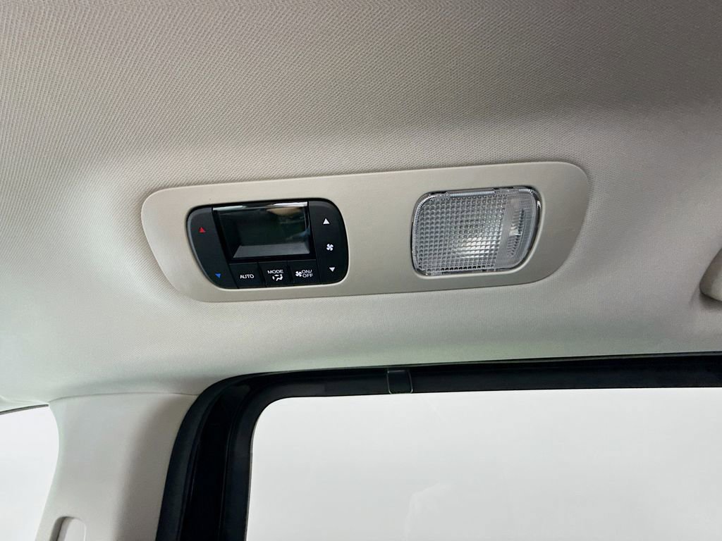 Used 2025 Honda Odyssey EX-L image 25