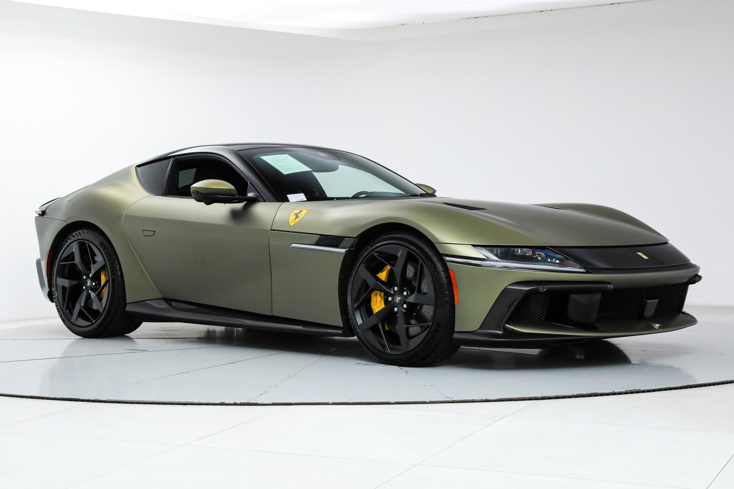 Certified 2025 Ferrari 12Cilindri image 10