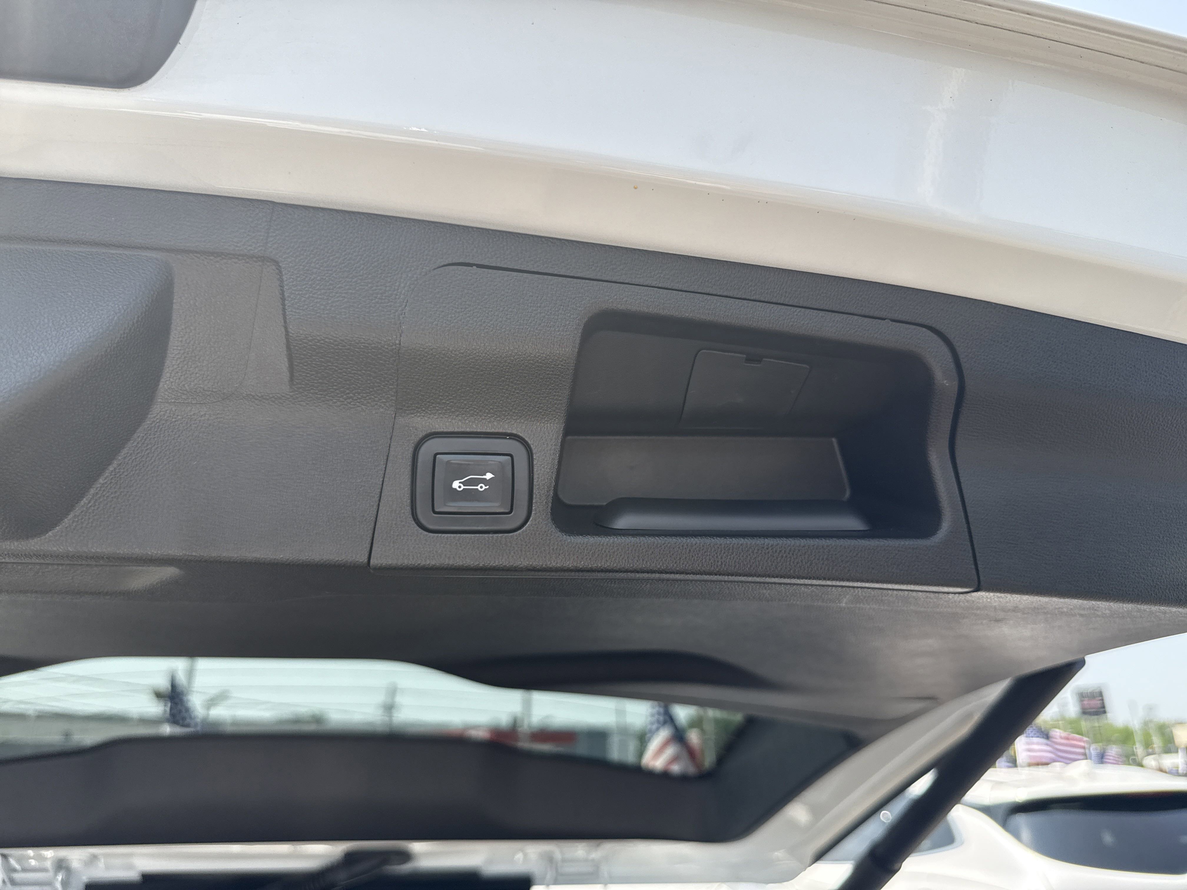 Certified 2022 GMC Acadia SLE w/ Driver Convenience Package image 29