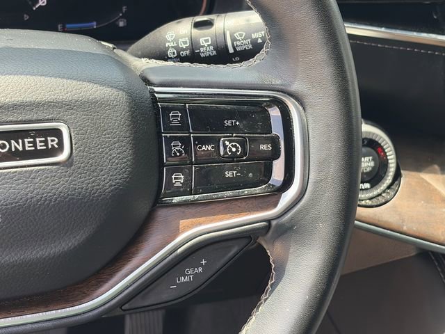 Used 2023 Jeep Grand Wagoneer 4WD image 22