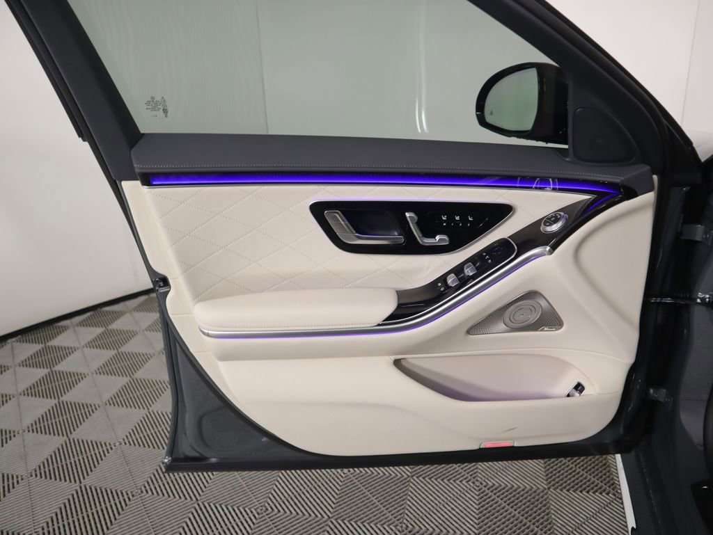 New 2026 Mercedes-Benz S 580 4MATIC Sedan image 25